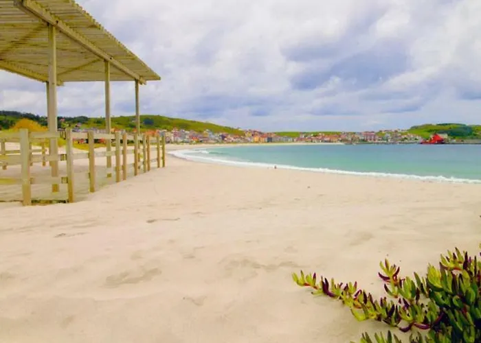 Atico Nuevo En Playa De * Laxe